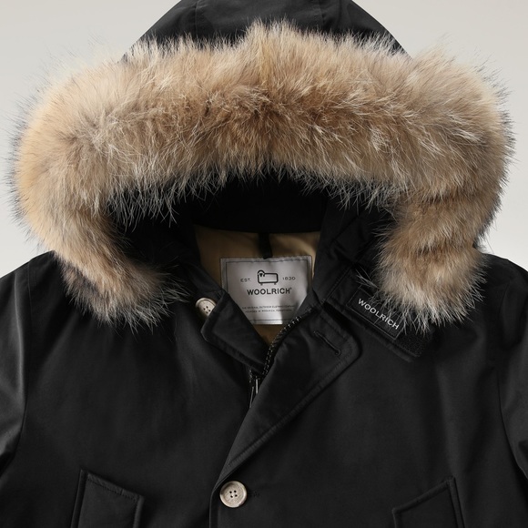 COPY - EUC - Woolrich Arctic Parka in Ramar Cloth with Detachable Fur Trim - Picture 7 of 13